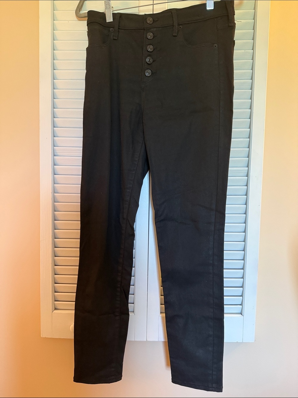 Women’s AF Black Button-Fly High rise super skinny jeans